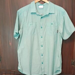 Columbia Men's Casual Short-Sleeve Button-Down Shirt in Seafoam